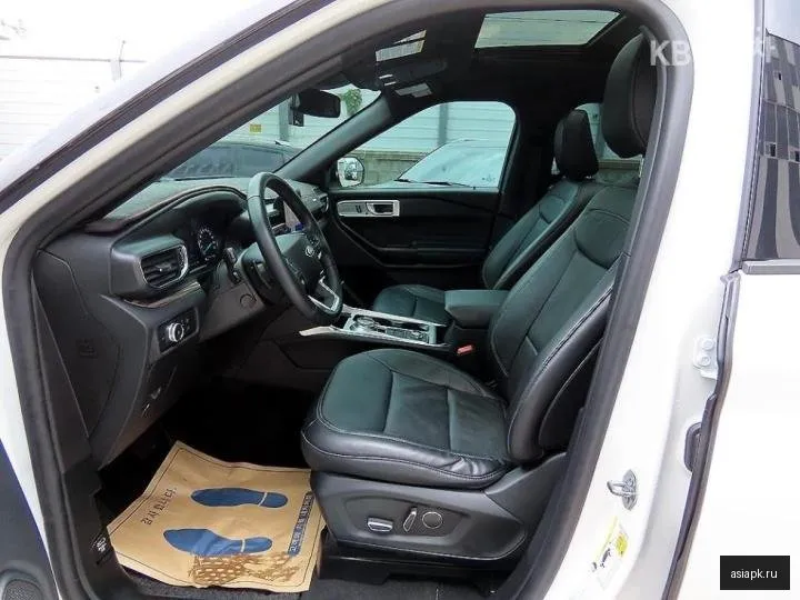 Ford Explorer 5