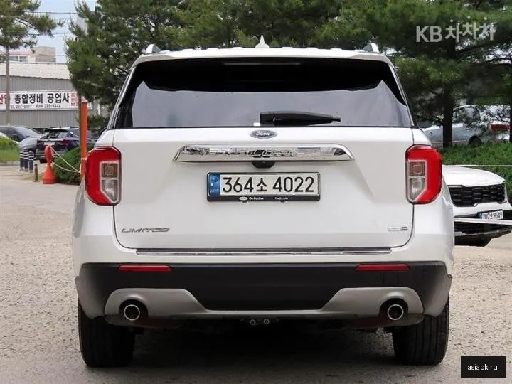 Ford Explorer 4