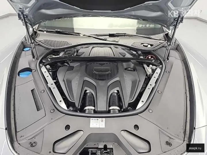 Porsche Panamera 5