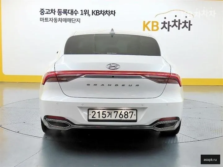Hyundai Grandeur 3