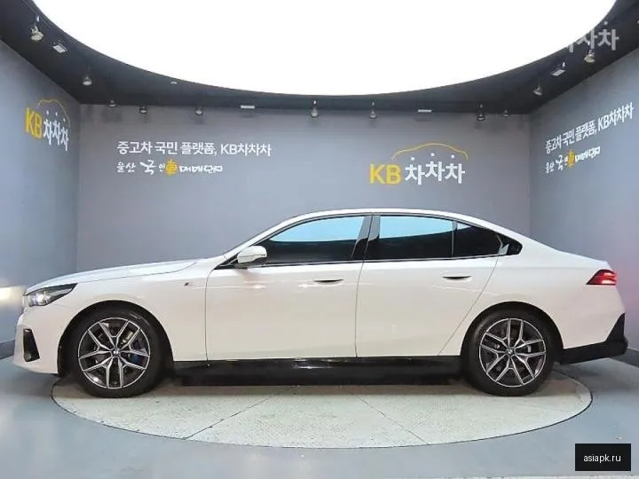 BMW 5-Series 5