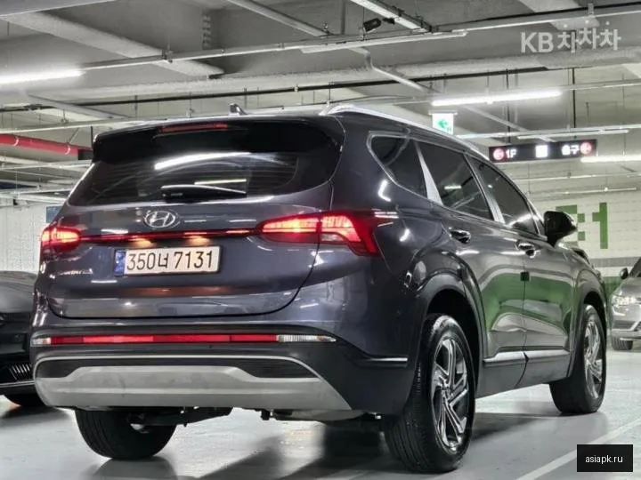Hyundai Santa Fe 4