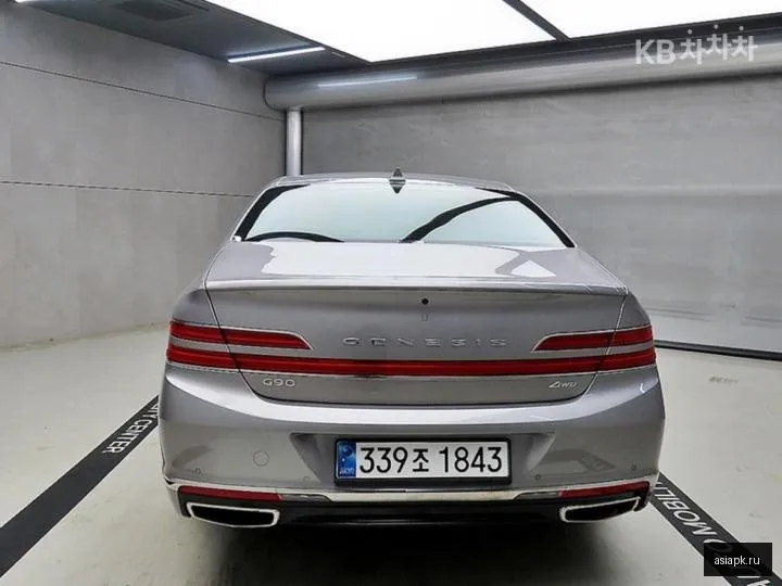 Genesis G90 3
