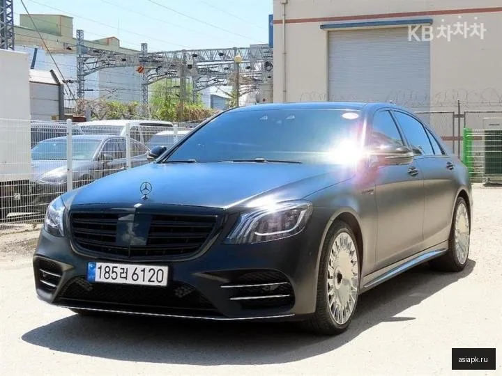 Mercedes-Benz S-Class 2
