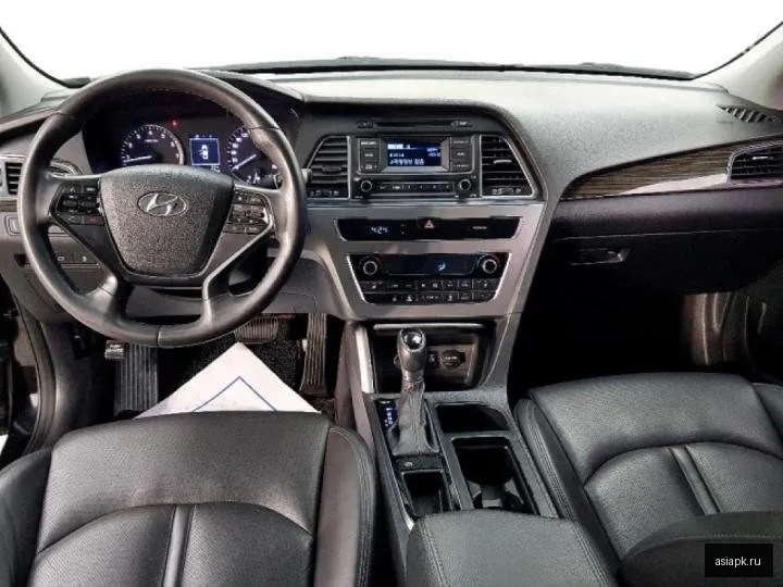 Hyundai Sonata 5