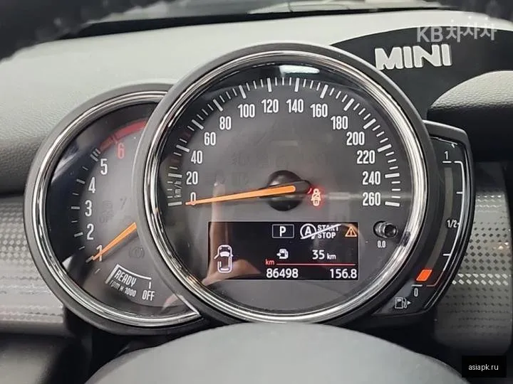 MINI Hatch 6