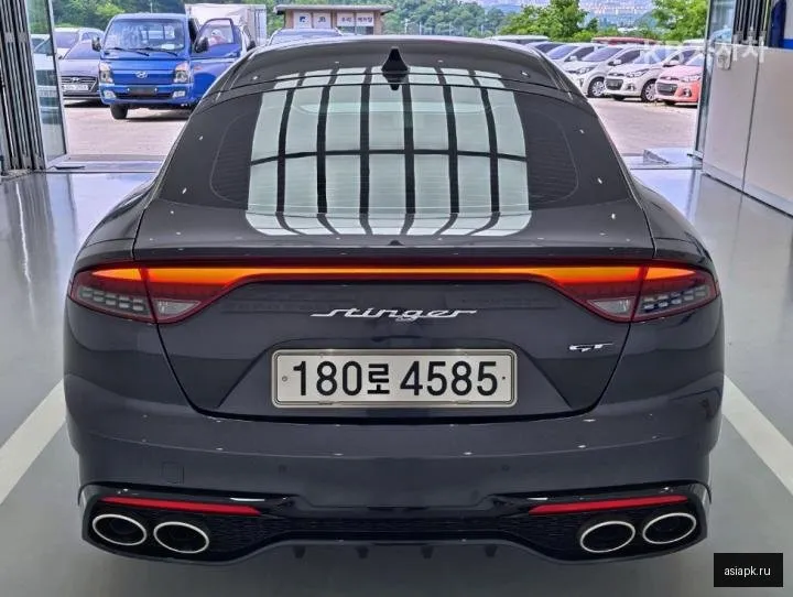 Kia Stinger 4
