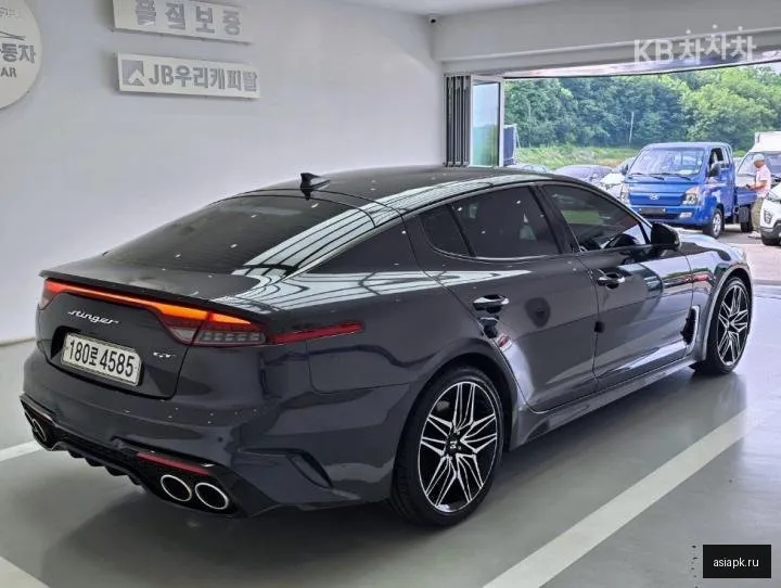 Kia Stinger 5
