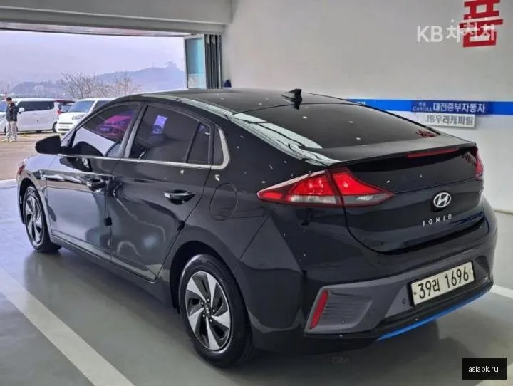 Hyundai Ioniq 2
