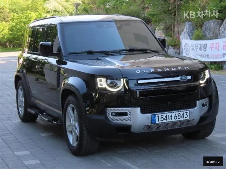 Land Rover Defender 2