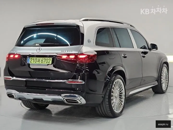 Mercedes-Benz GLS-Class 4