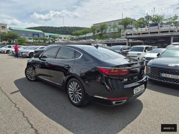 Kia K7 3