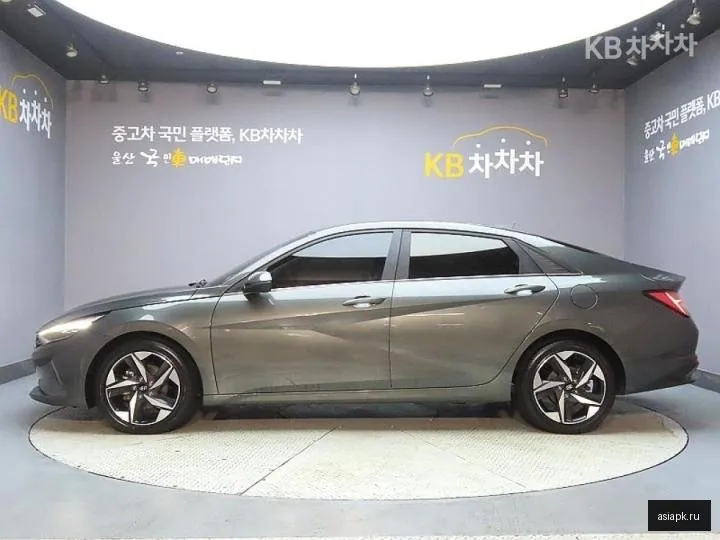 Hyundai Avante 5
