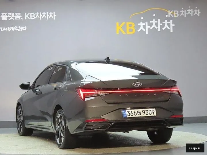 Hyundai Avante 4