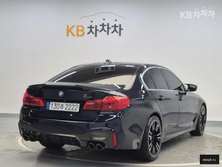 BMW 5-Series 3