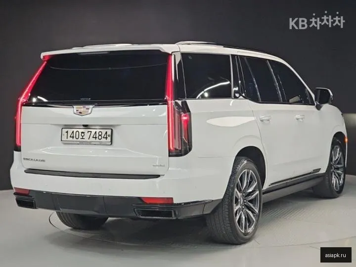 Cadillac Escalade 4