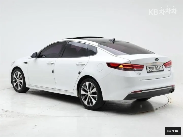 Kia K5 4