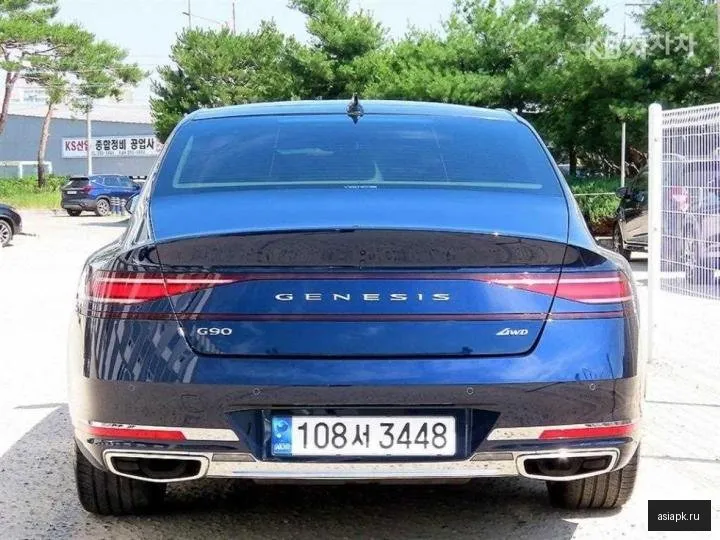 Genesis G90 4