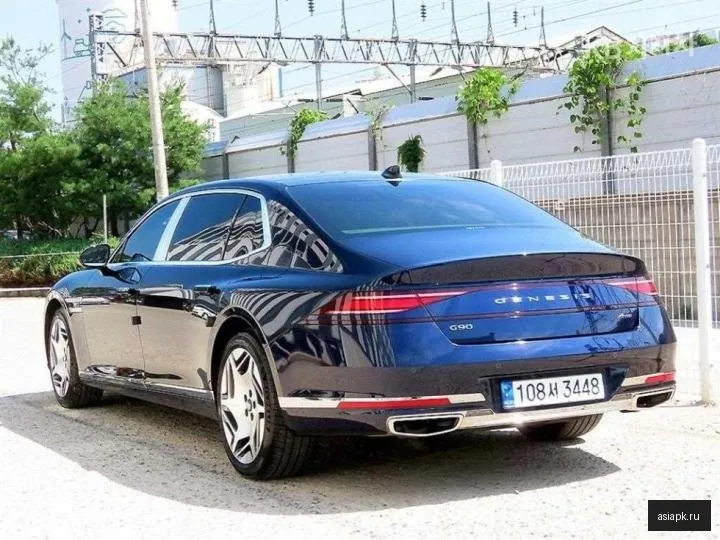 Genesis G90 3