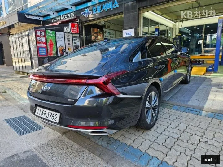 Kia K8 4