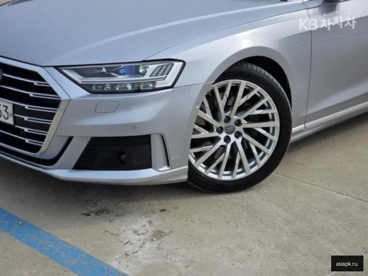 Audi A8 2
