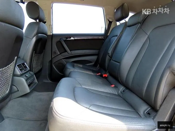 Audi Q7 6