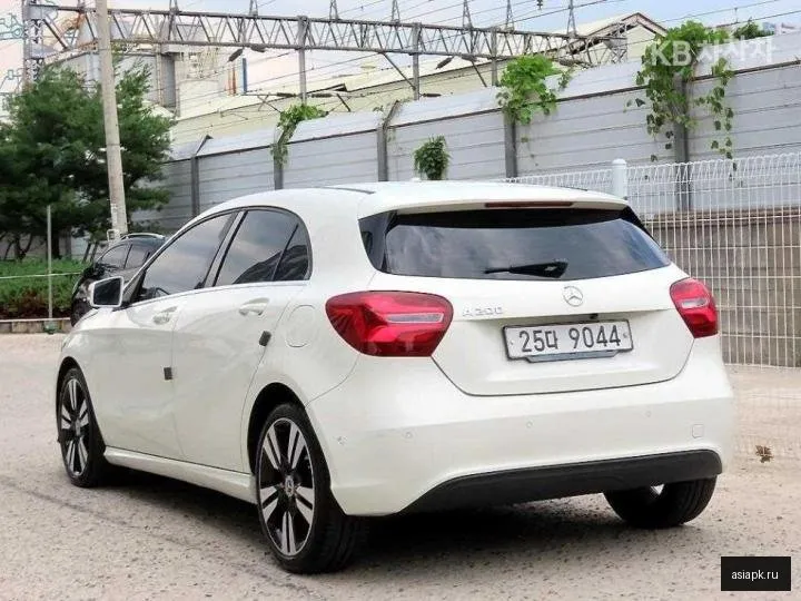 Mercedes-Benz A-Class 3