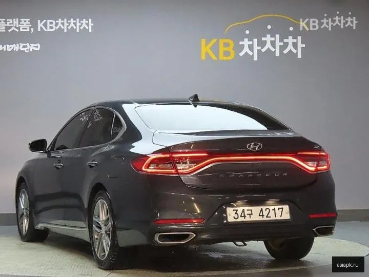 Hyundai Grandeur 4