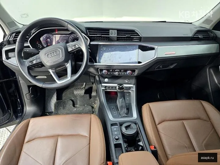 Audi Q3 5