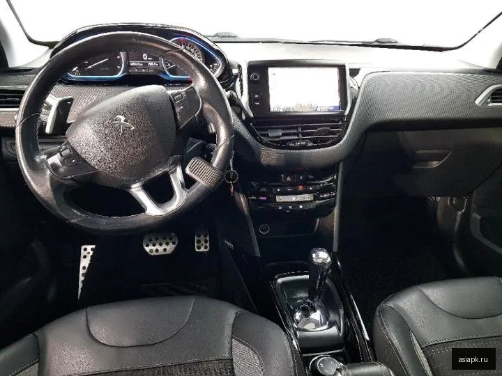 Peugeot 2008 5