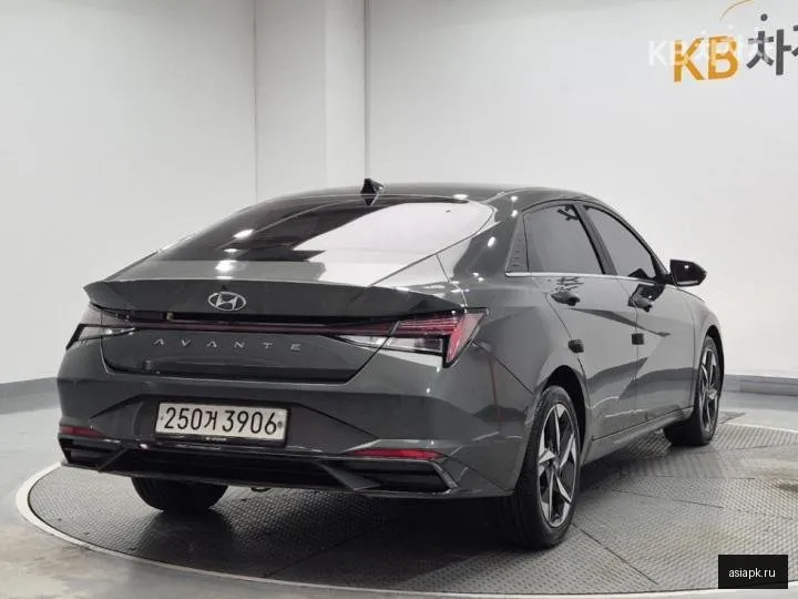 Hyundai Avante 3