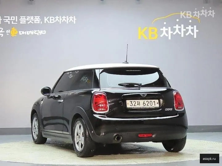 MINI Hatch 4