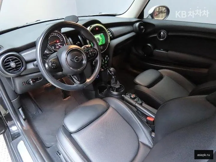 MINI Hatch 6