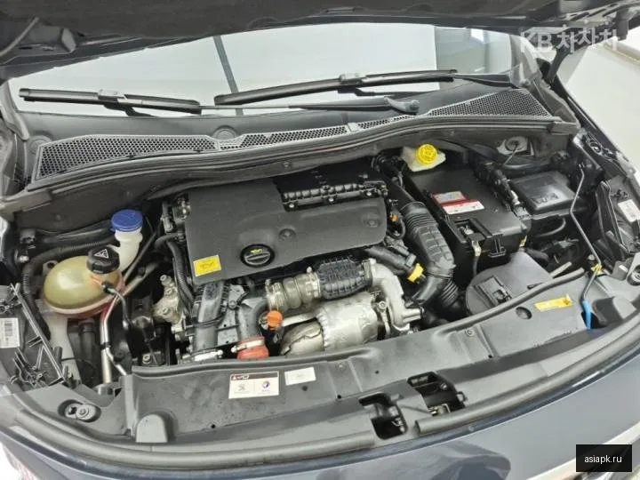 Peugeot 2008 6