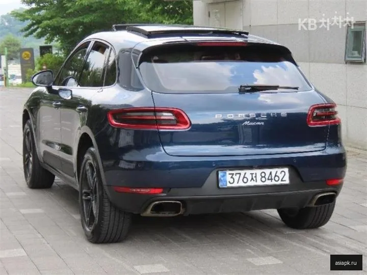 Porsche Macan 4