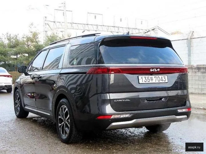 Kia Carnival 3