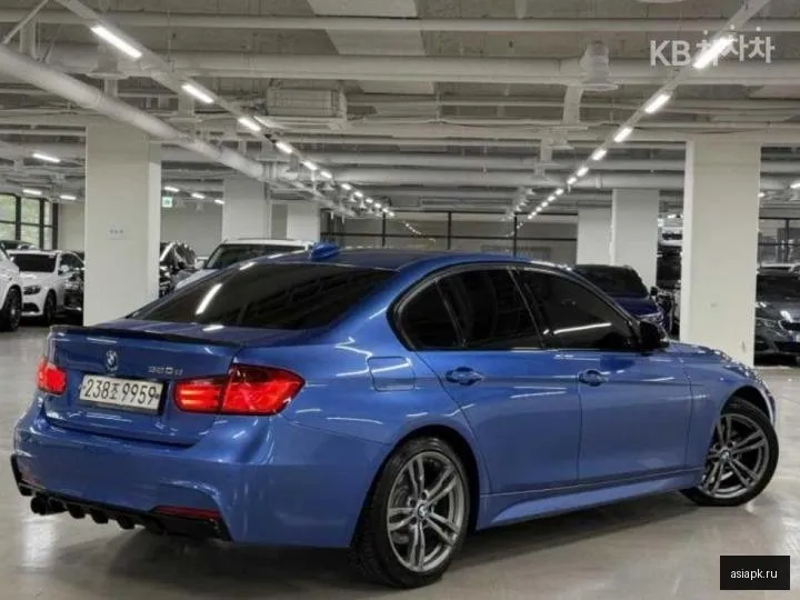 BMW 3-Series 2