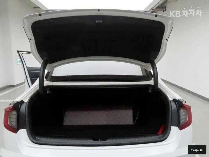 Hyundai Sonata 5
