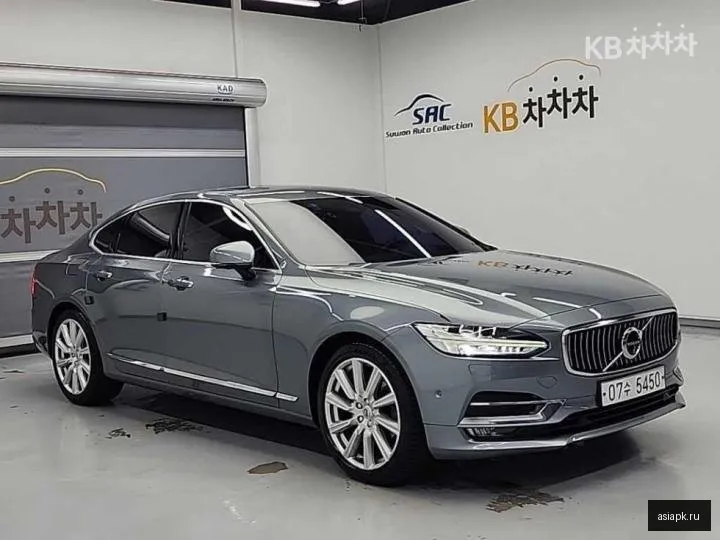 Volvo S90 4