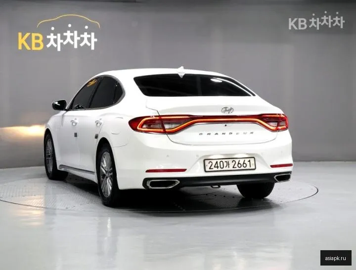 Hyundai Grandeur 4