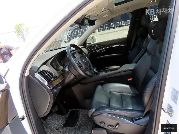 Volvo XC90 5