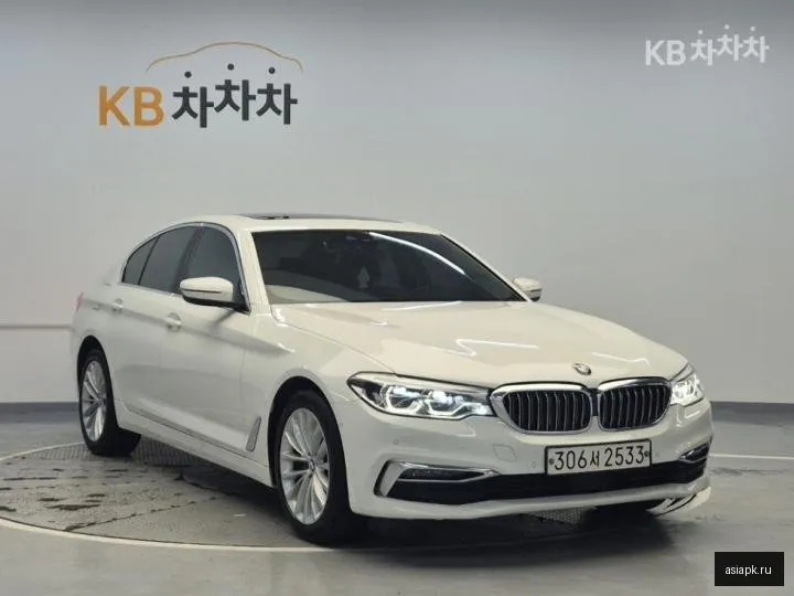 BMW 5-Series 4