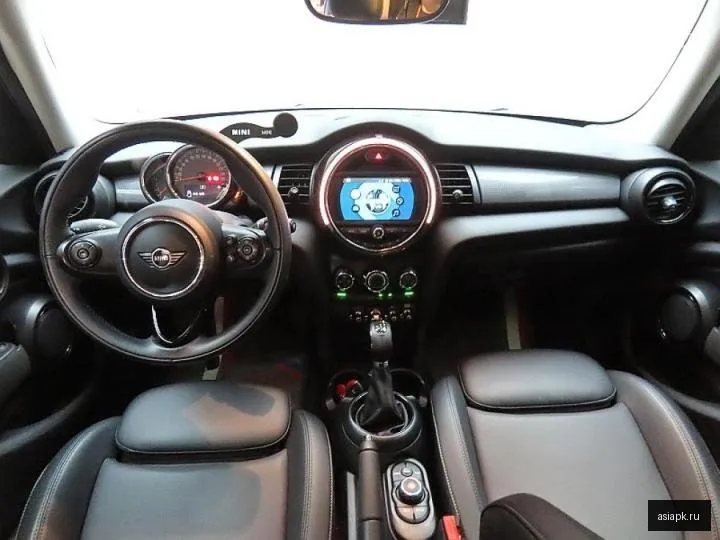 MINI Hatch 6