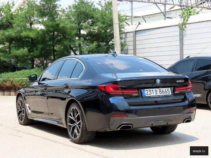 BMW 5-Series 3