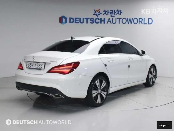 Mercedes-Benz CLA-Class 3