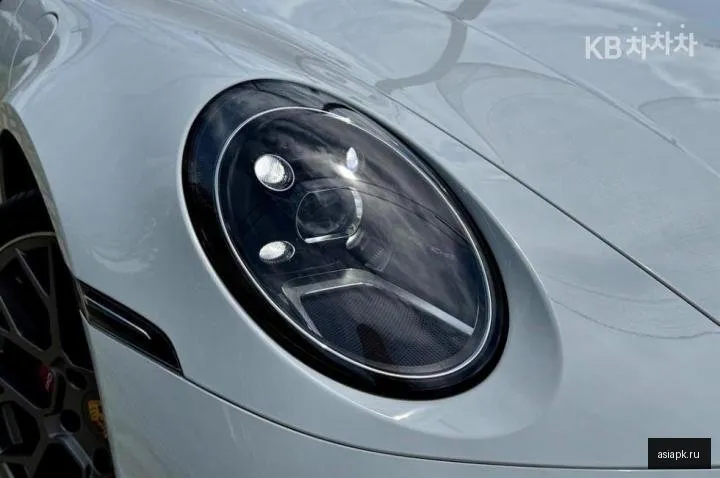 Porsche 911 4