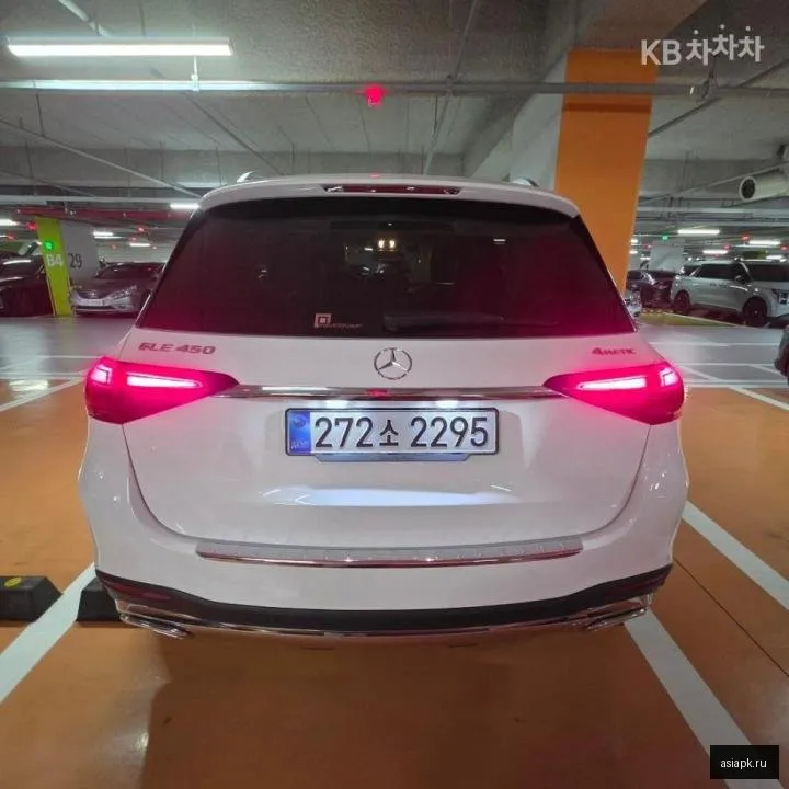 Mercedes-Benz GLE-Class 3