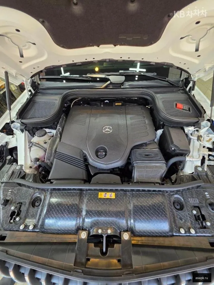 Mercedes-Benz GLE-Class 6
