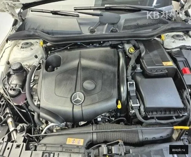 Mercedes-Benz GLA-Class 5