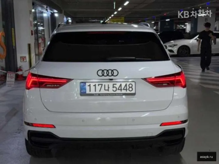 Audi Q3 5